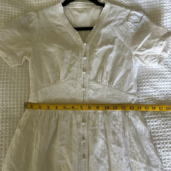 White Button-Front Short Sleeve Midi Dress - Picture 5 of 5